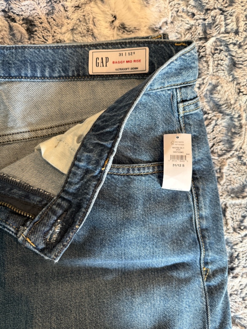 GAP Baggy Mid Rise Ultrasoft Denim Jeans - Medium Blue